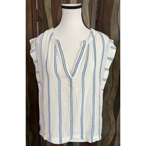 NWT Faherty Dream Cotton Dylan Top in Back Bay Stripe. Size M.